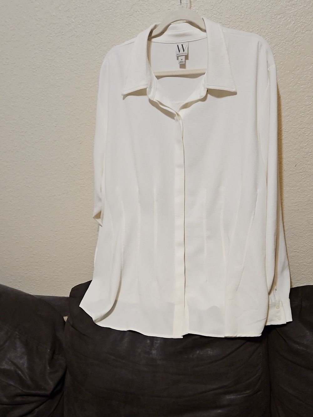 Worthington White Long-Sleeve Button Down Shirt